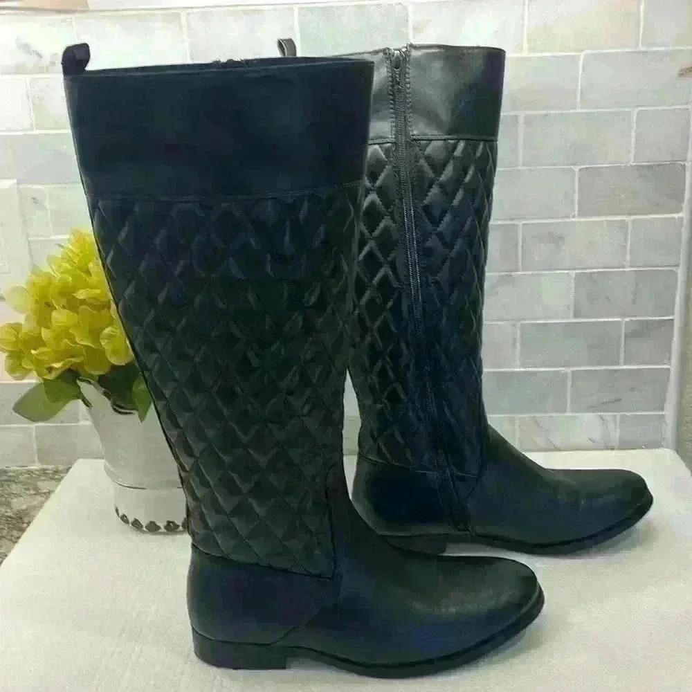 Bass Quincy Size 7.5” Women’s Black Quilted16”tall, Excellent Condition - Picture 1 of 11